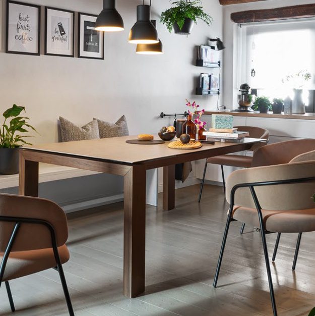 Calligaris Sigma Extendable Table Calligaris Sigma Extendable Table, Calligaris Dining Table