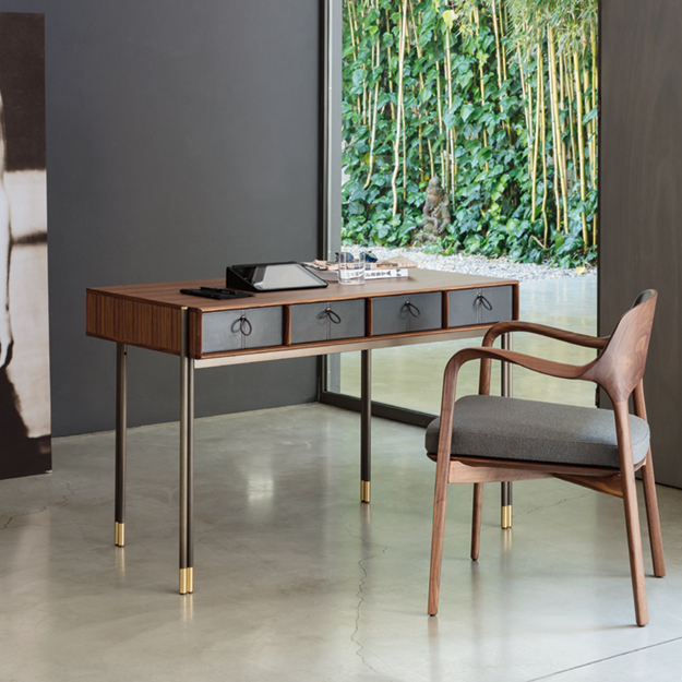 Porada Eley Desk